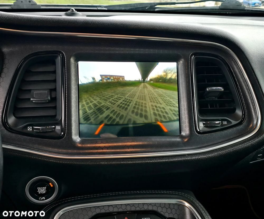 Dodge Challenger - 20