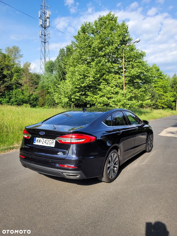 Ford Fusion - 7