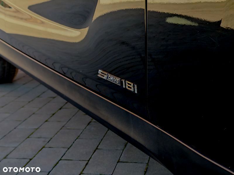 BMW X1 sDrive18i xLine - 24