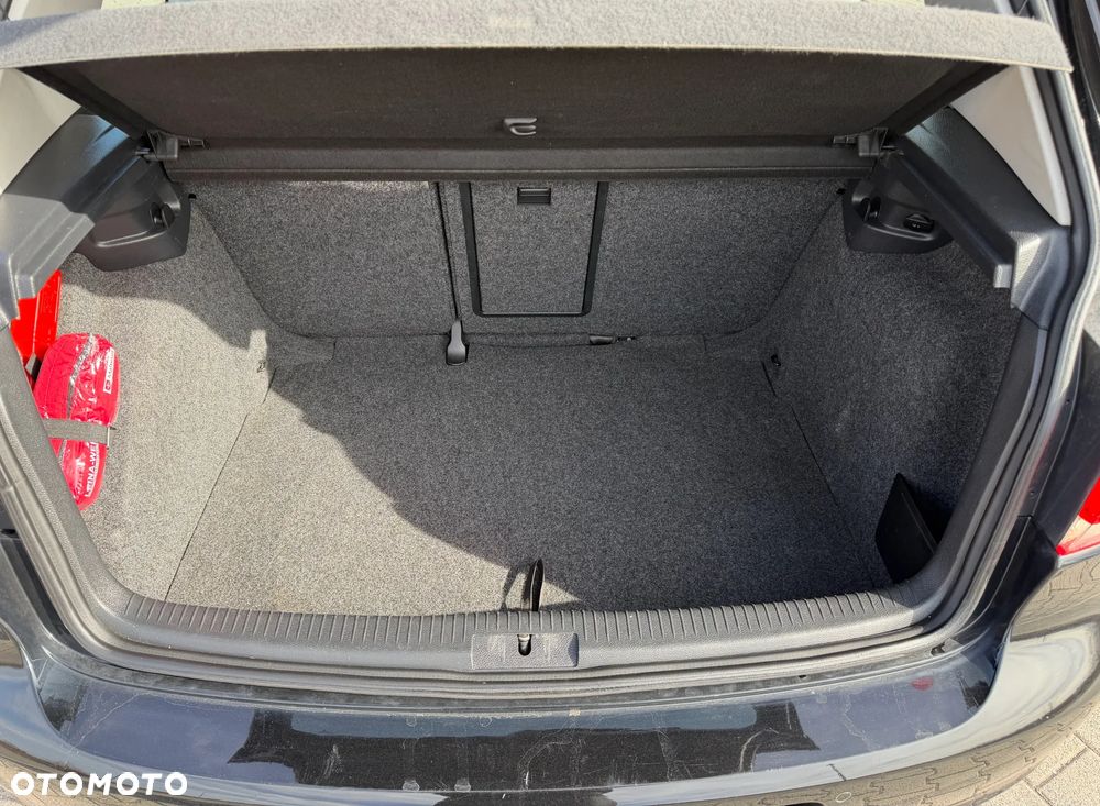 Volkswagen Golf 1.6 TDI DPF Comfortline - 20