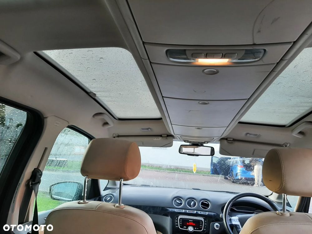 Ford Galaxy - 7