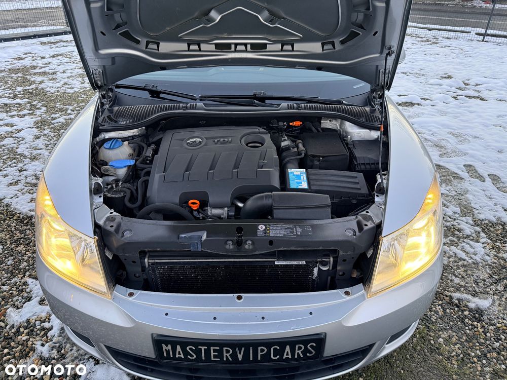 Skoda Octavia 1.6 TDI DPF Ambiente - 28