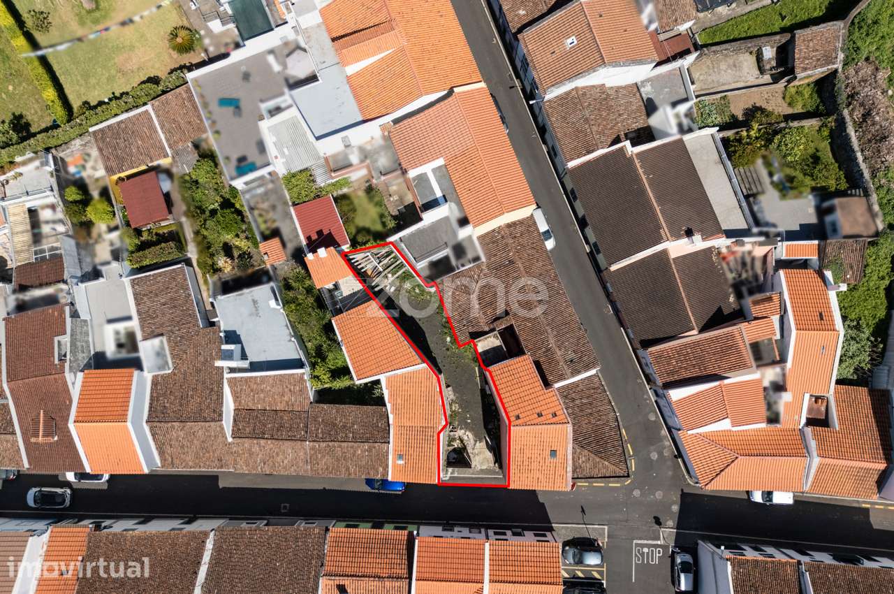 Terreno com Projecto Aprovado para Moradia T3 – Ribeira Grande - Grande imagem: 2/18