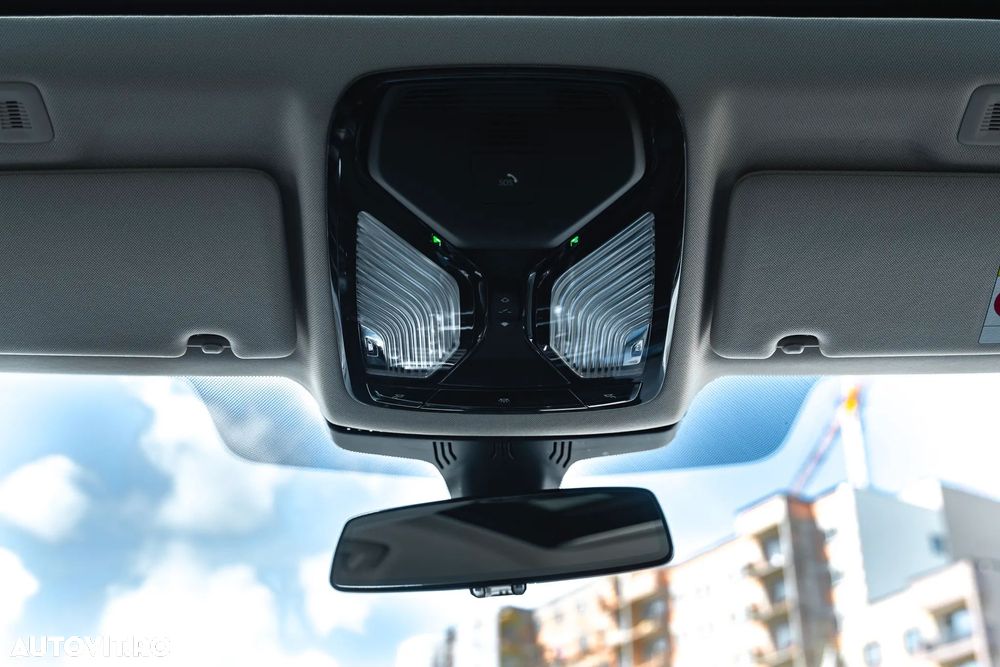 BMW Seria 5 530e xDrive AT PHEV - 28