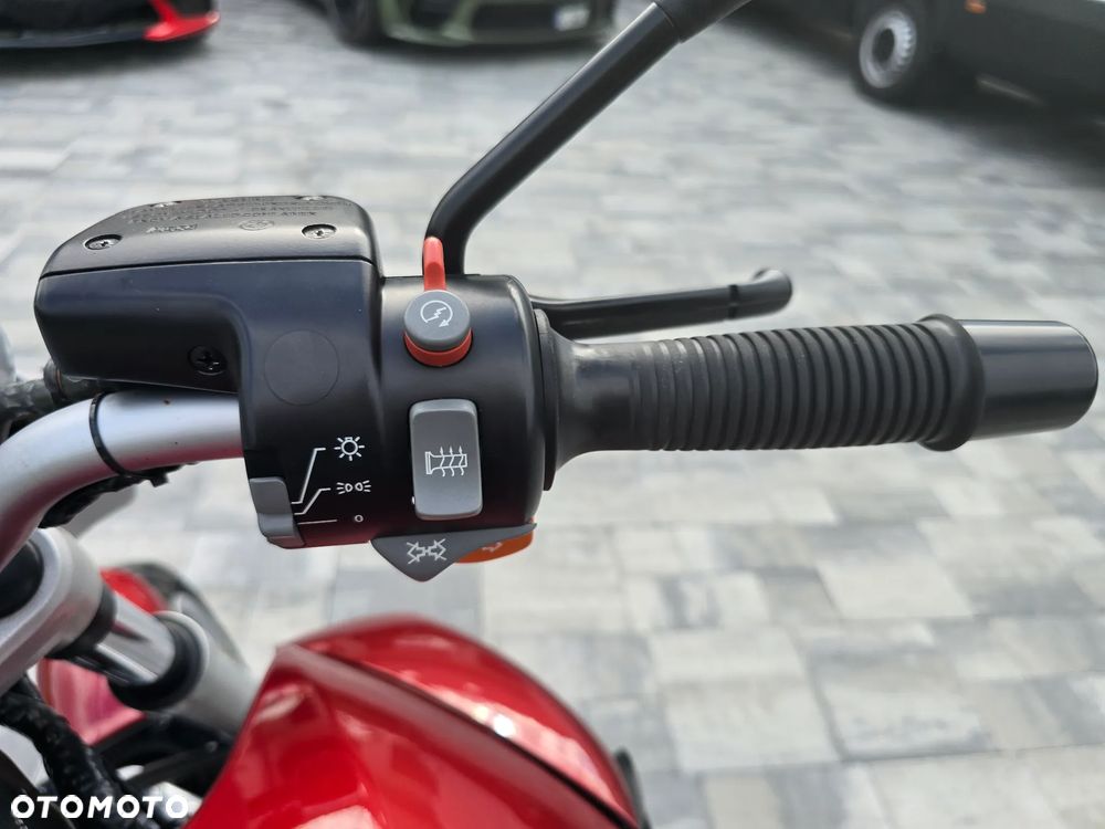 BMW R - 12