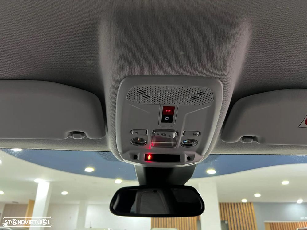 Peugeot 208 1.2 Hybrid Allure e-DCS6 - 22