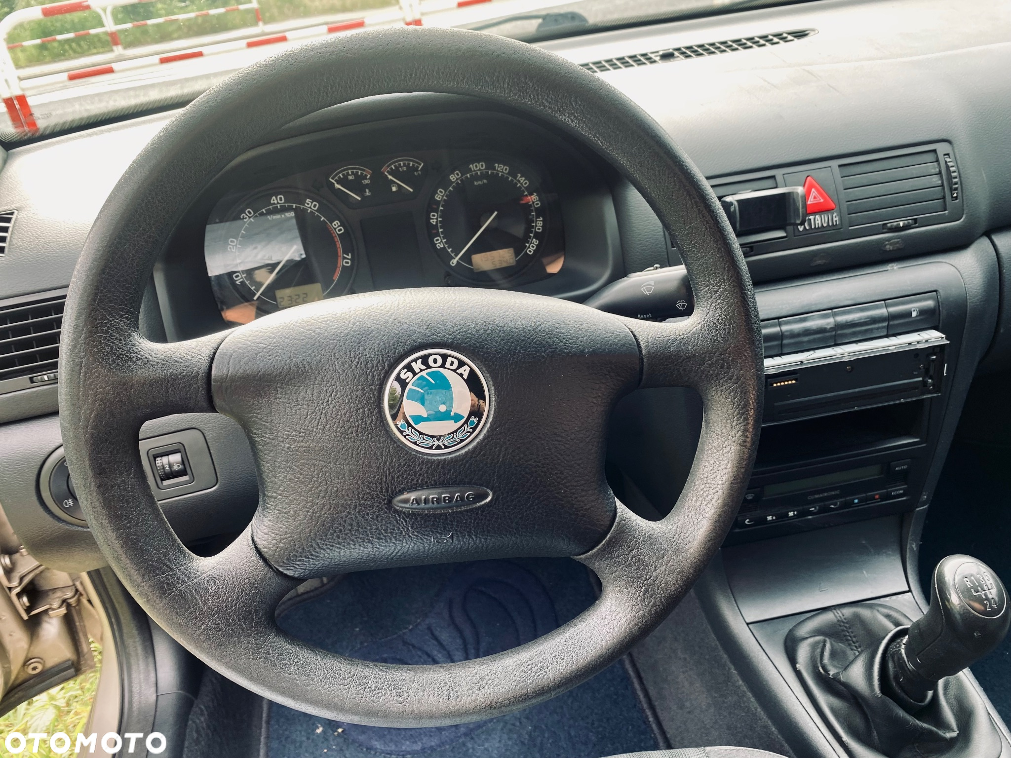 Skoda Octavia 1.4 Ambiente - 13