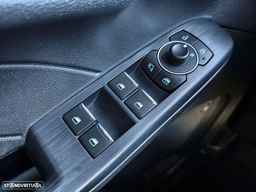 Ford Kuga 1.5 EcoBoost ST-Line - 32