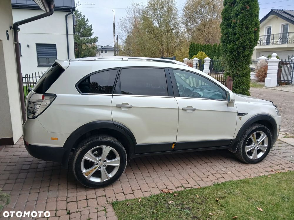 Chevrolet Captiva 3.0 V6 LTZ - 4