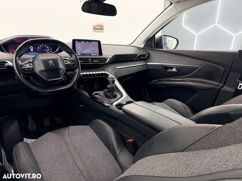 Peugeot 3008 PureTech 130 Stop & Start Allure - 18