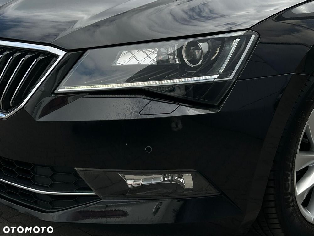 Skoda Superb 2.0 TDI Style DSG - 37