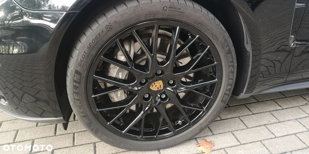 Porsche Panamera 4 E-Hybrid - 7