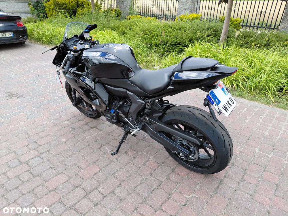 Yamaha R7 - 3
