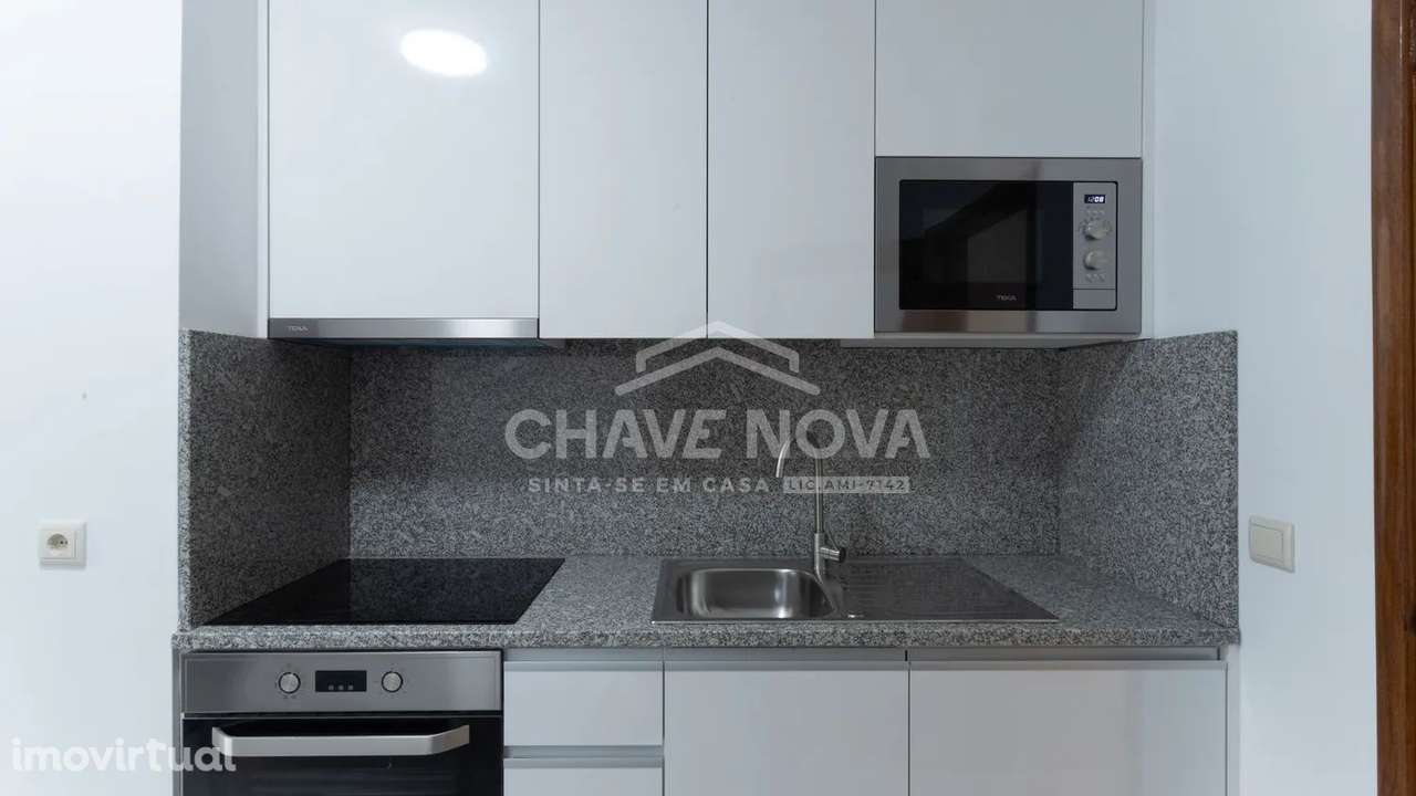 T2 Renovado em Santa Marinha (Devesas) - Grande imagem: 2/20