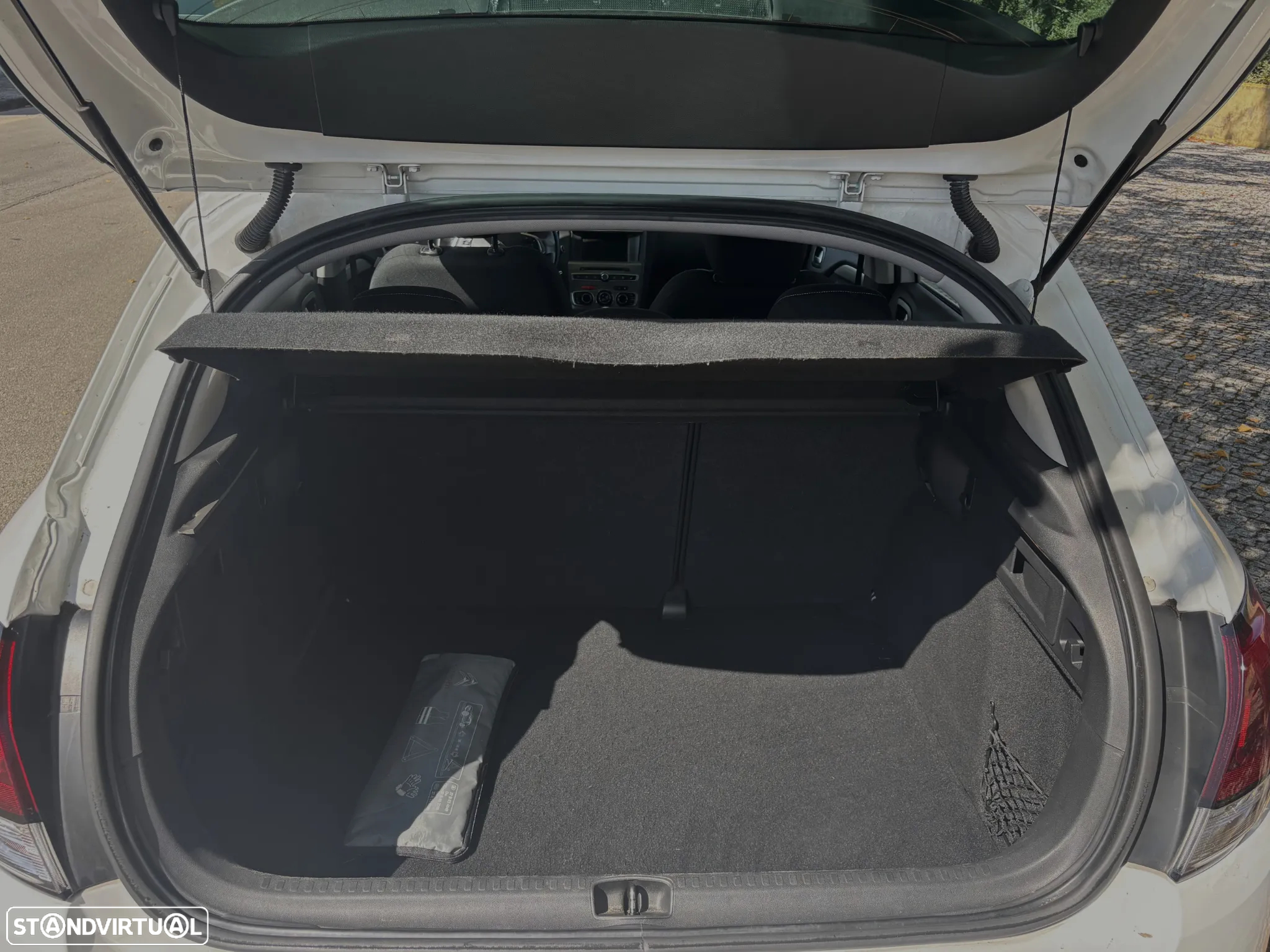 Citroën C4 1.6 BlueHDi Feel - 16