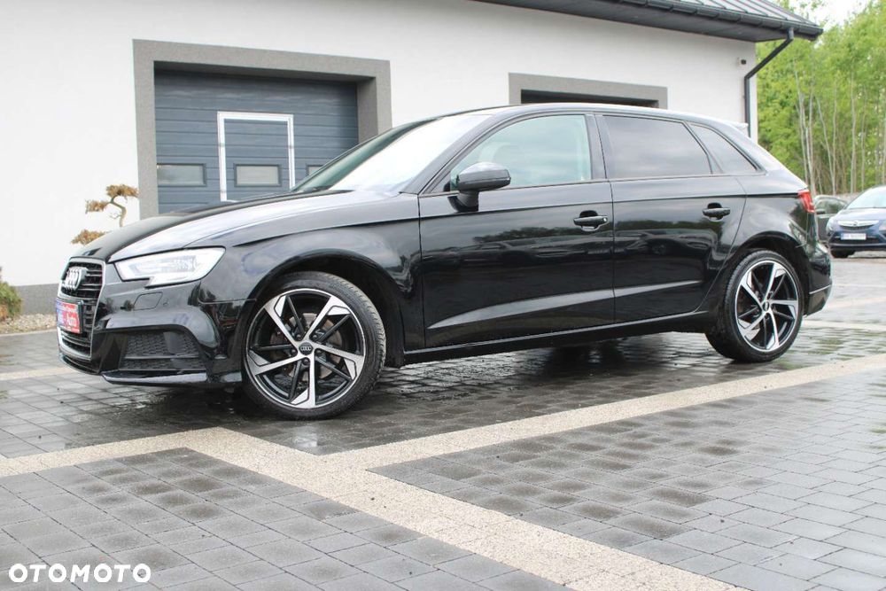Audi A3 Sportback - 3