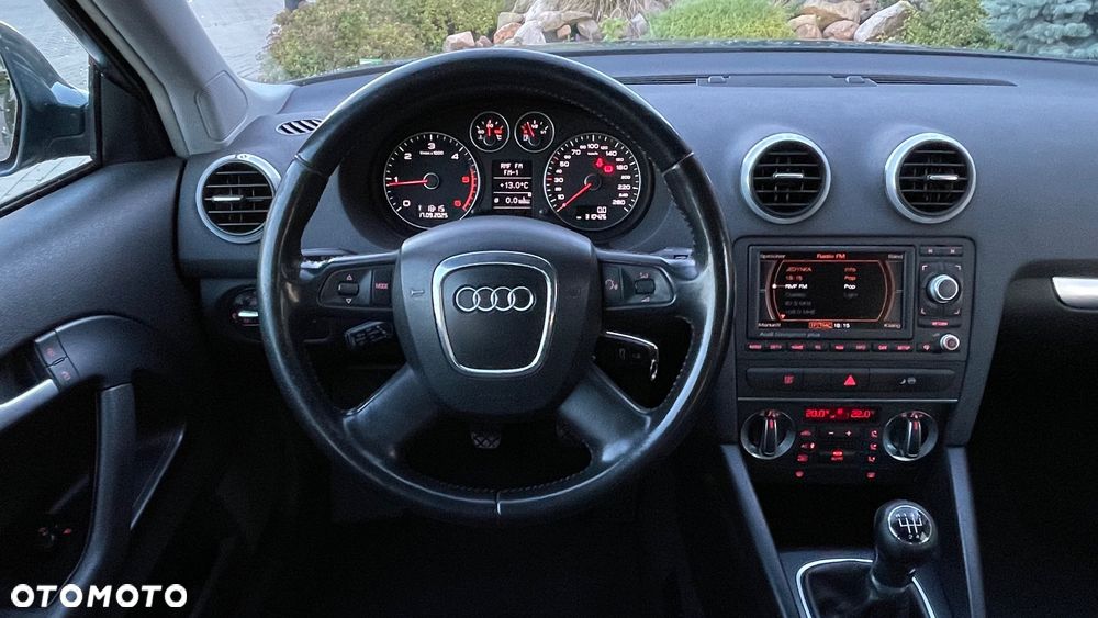 Audi A3 1.9 TDI Attraction - 12