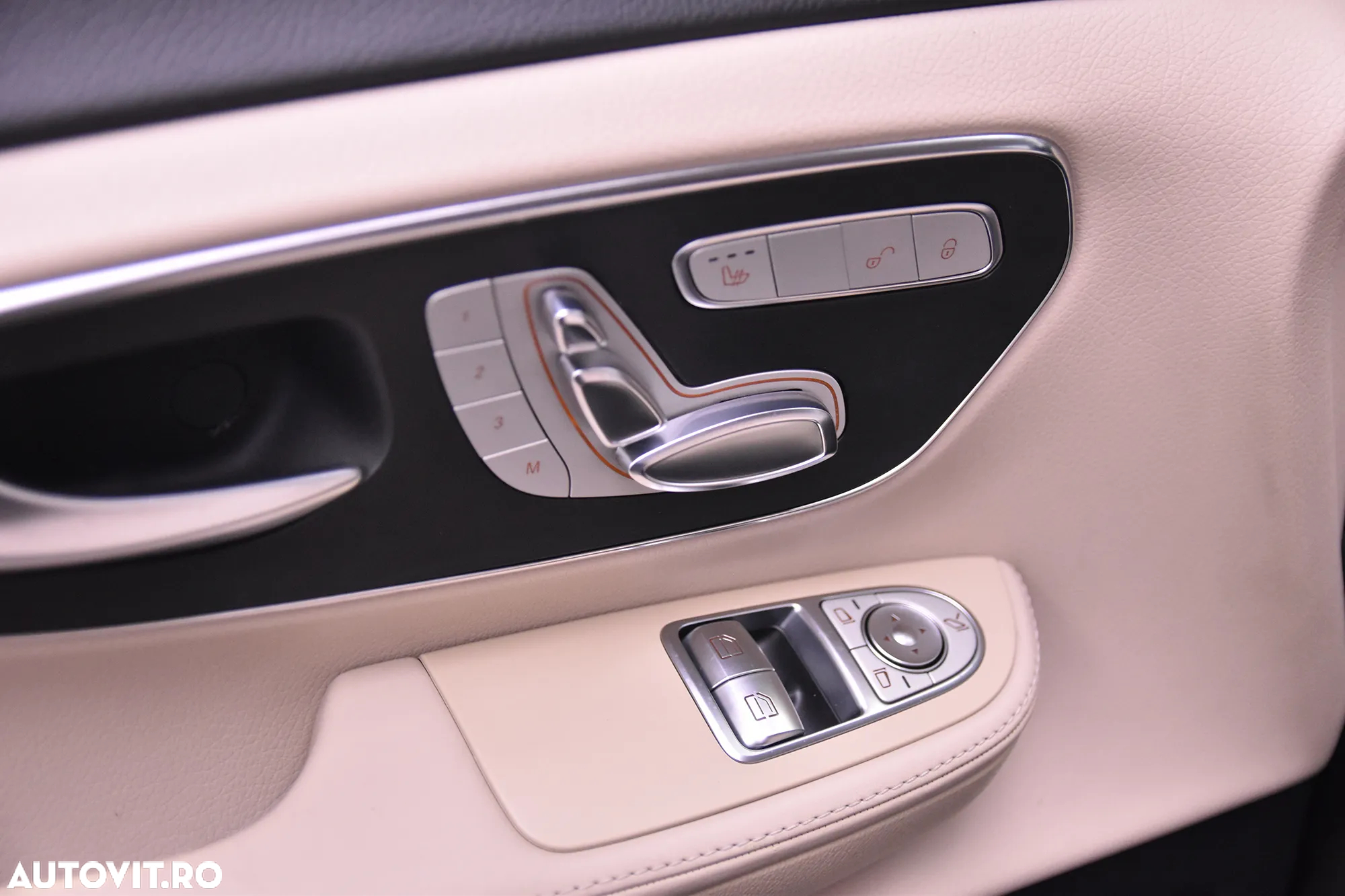 Mercedes-Benz V - 14