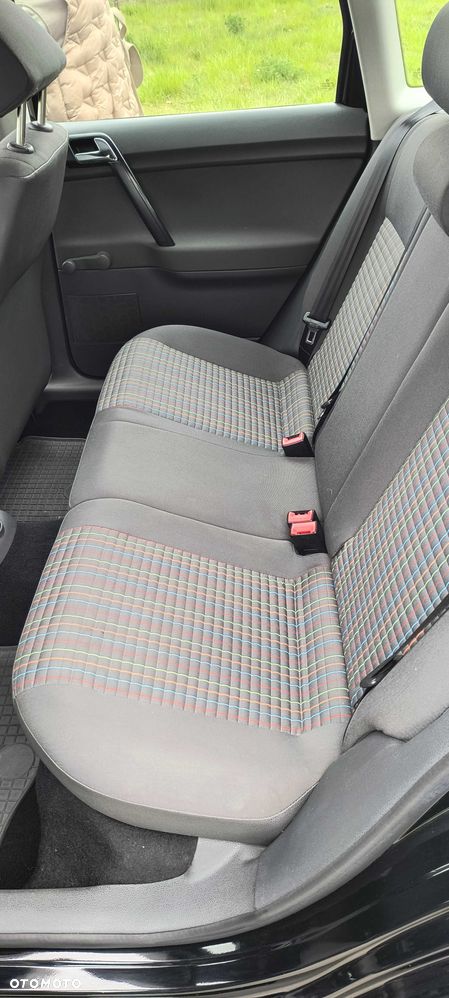 Volkswagen Polo - 3