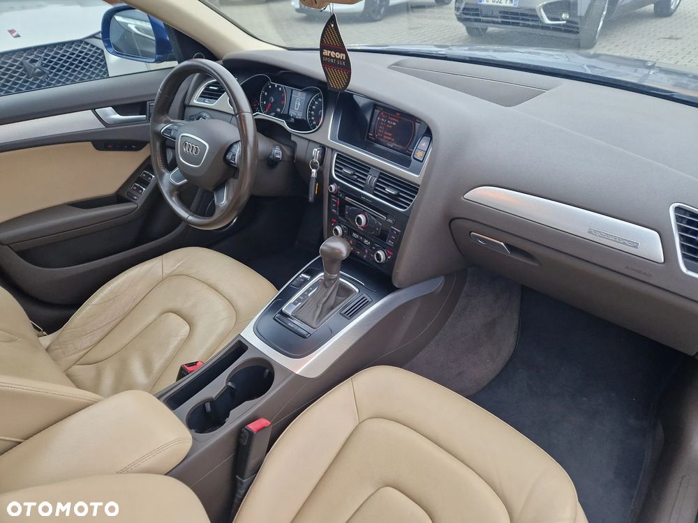 Audi A4 Allroad - 33