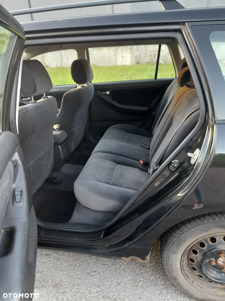 Toyota Corolla 1.6 VVT-i Sol - 4