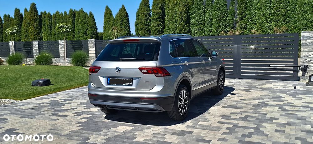 Volkswagen Tiguan - 9
