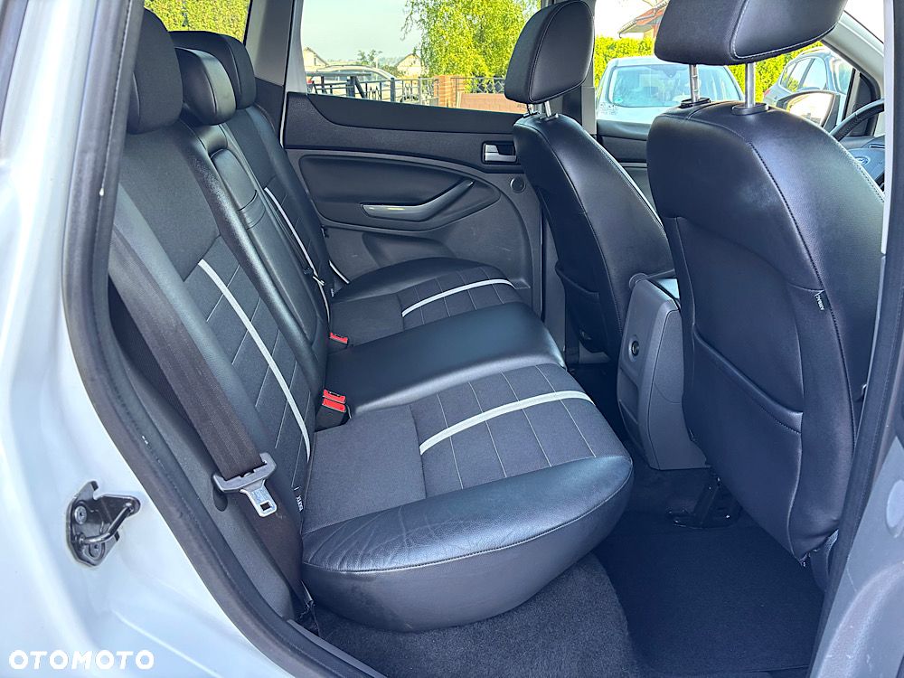 Ford Kuga 2.0 TDCi Titanium - 27