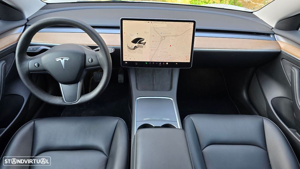 Tesla Model 3 - 11