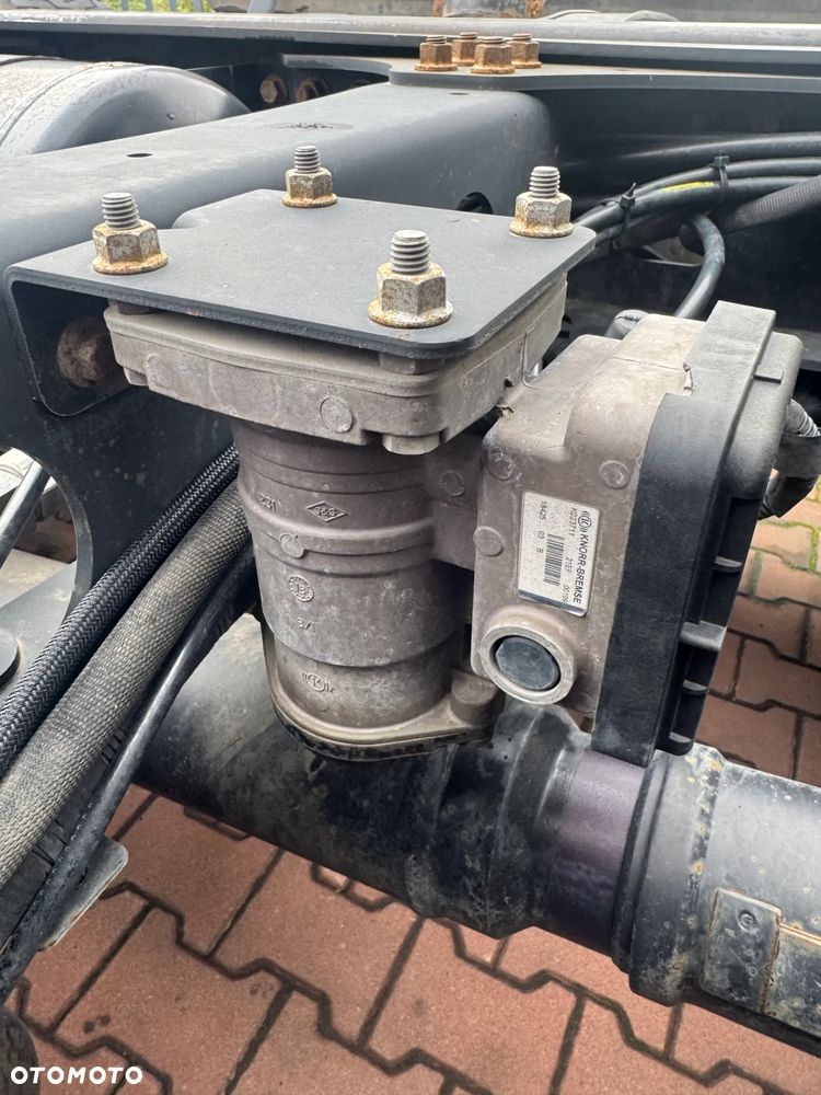 Zawór Modulator EBS Naczepowy Europa Ford F-Max Cargo Euro 6 K023711 - 2