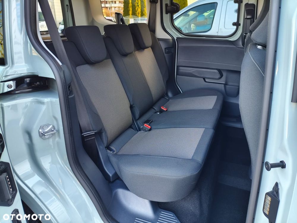 Ford Tourneo Courier 1.0 EcoBoost Trend - 24