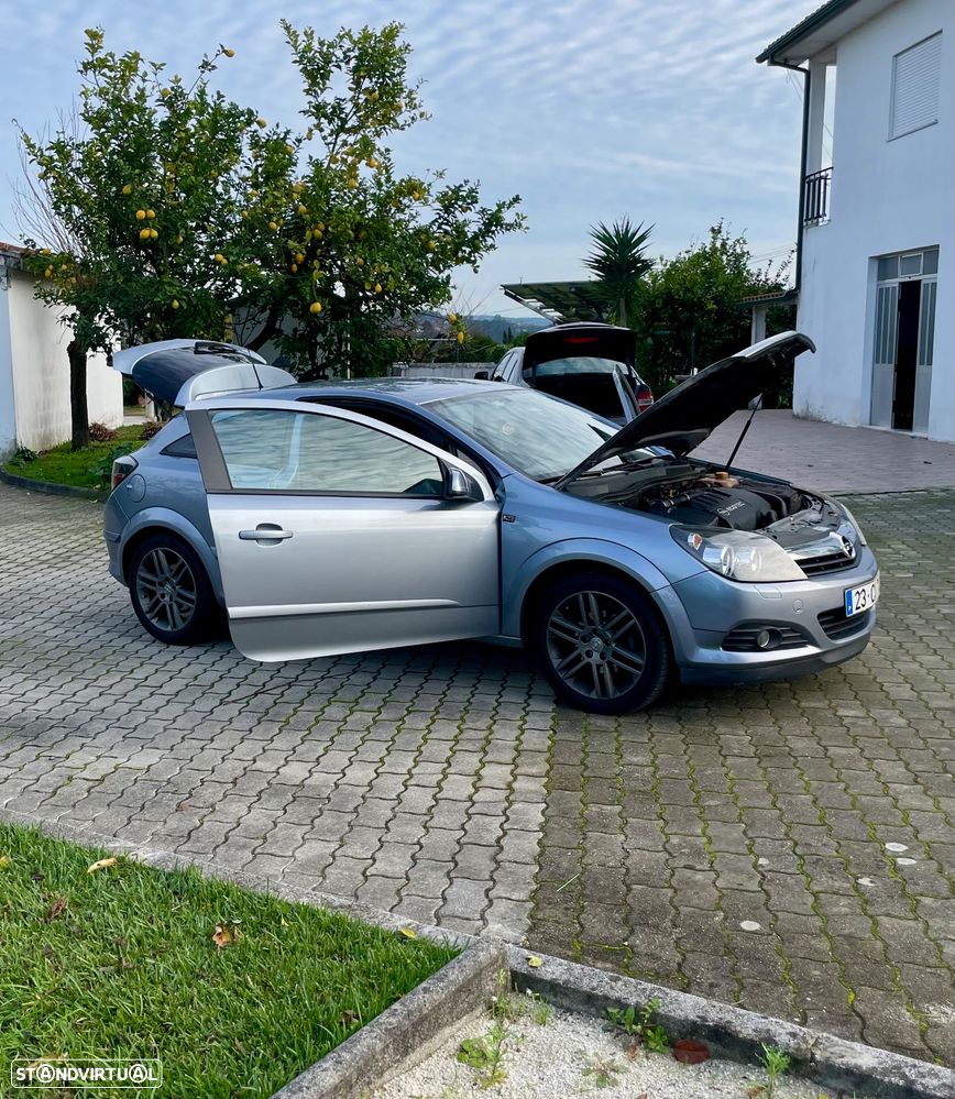 Opel Astra GTC 1.3 CDTI - 10