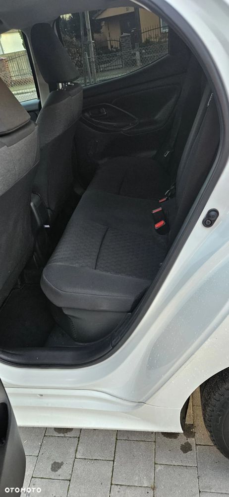 Toyota Yaris - 12