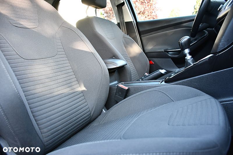 Ford Focus 2.0 TDCi Titanium ASS - 23