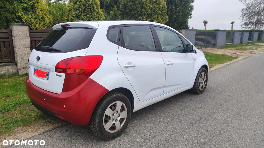 Kia Venga - 6