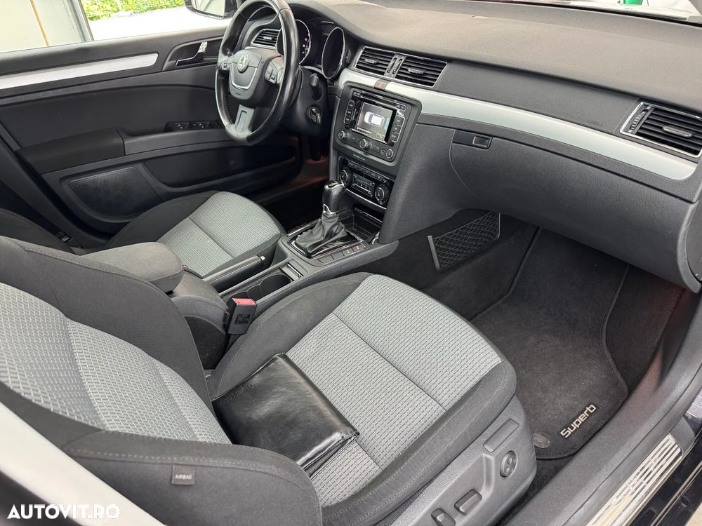 Skoda Superb 2.0 TDI Green tec DSG Exclusive - 18
