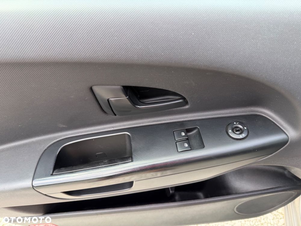 Kia Ceed 1.4 CVVT Attract - 30