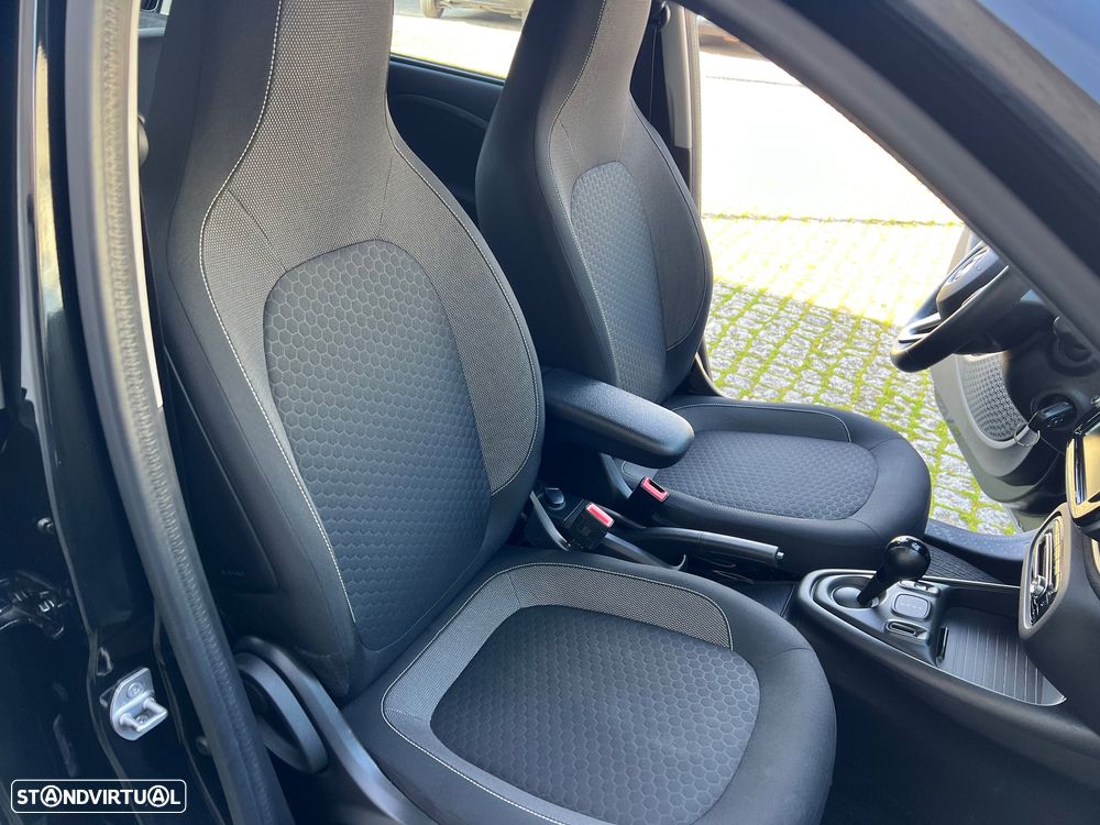 Smart ForFour EQ - 16