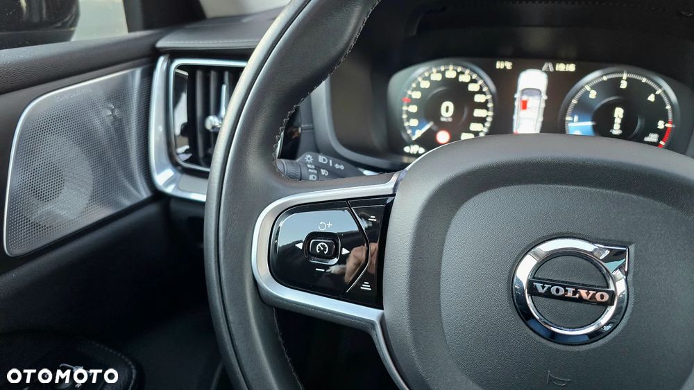 Volvo V60 Cross Country B4 D AWD Geartronic Pro - 21