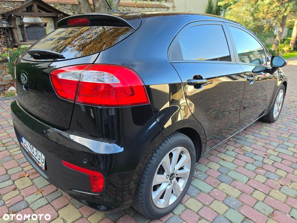 Kia Rio 1.2 Dream Team Edition - 13