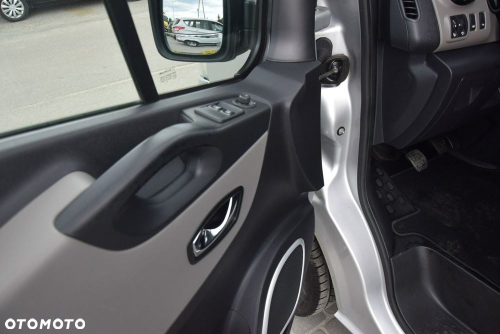 Renault Trafic - 21