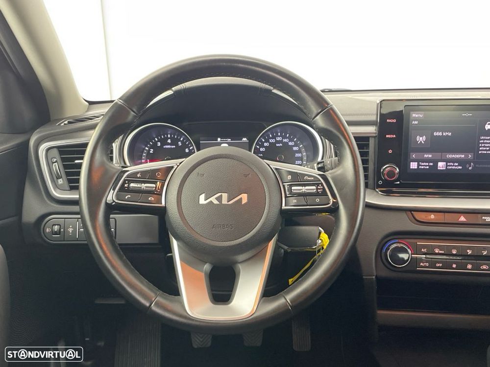 Kia XCeed 1.0 T-GDI Tech - 14