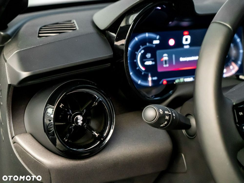 Alfa Romeo Junior 1.2 mHEV Ibrida Speciale eDCT - 25