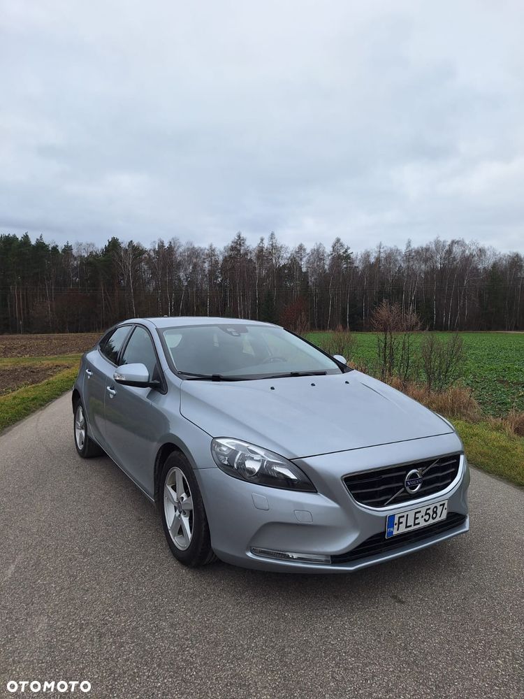 Volvo V40 D2 - 13