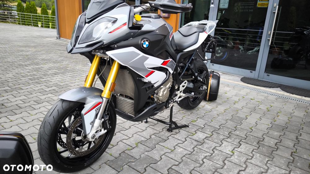 BMW XR - 13