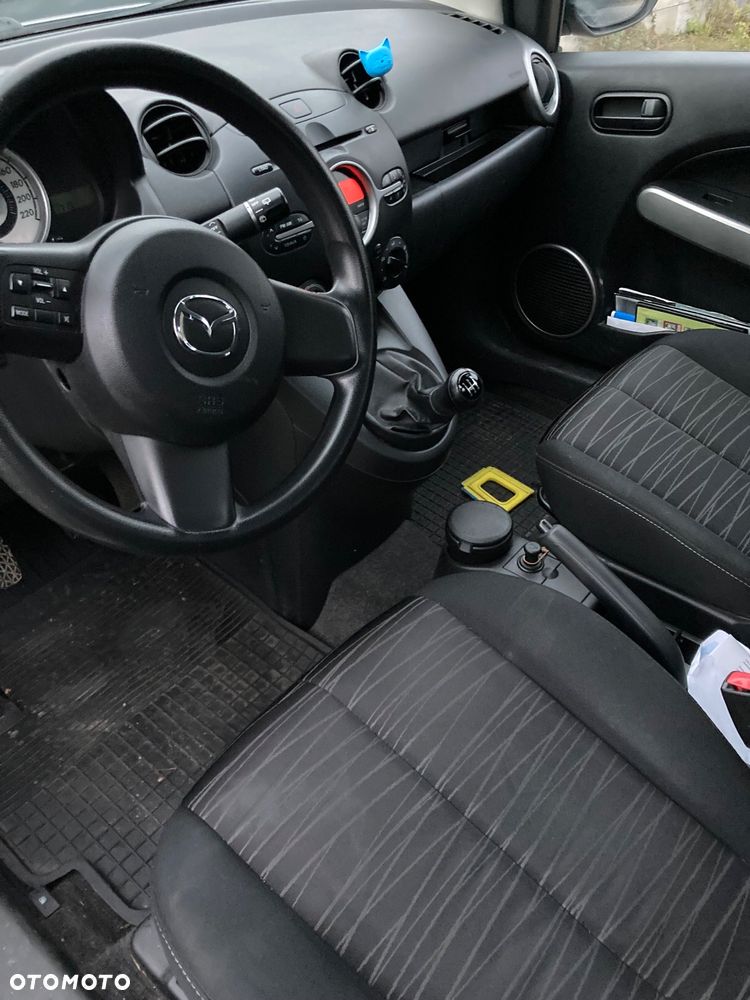 Mazda 2 - 2