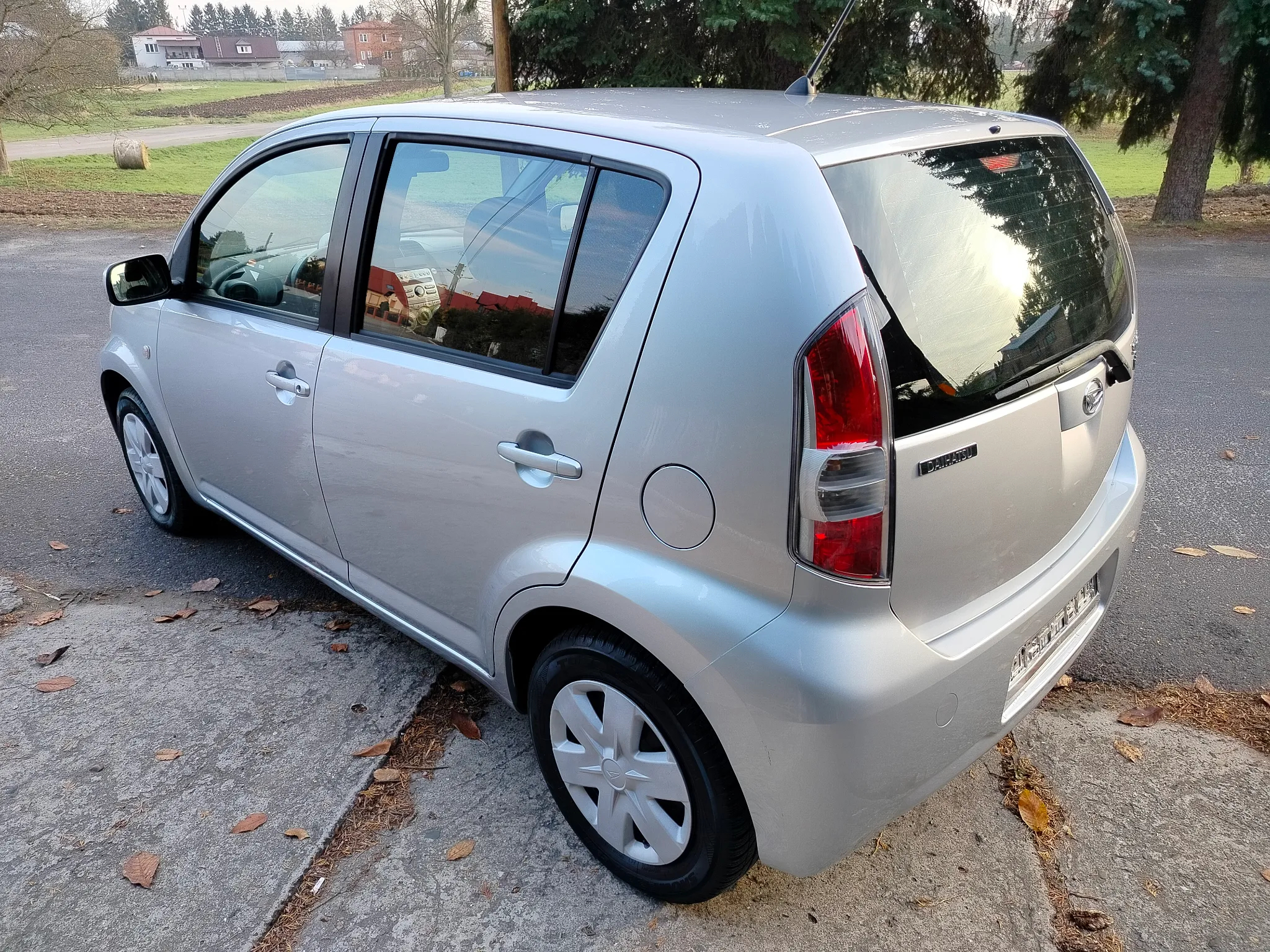 Daihatsu Sirion 1.3 - 5