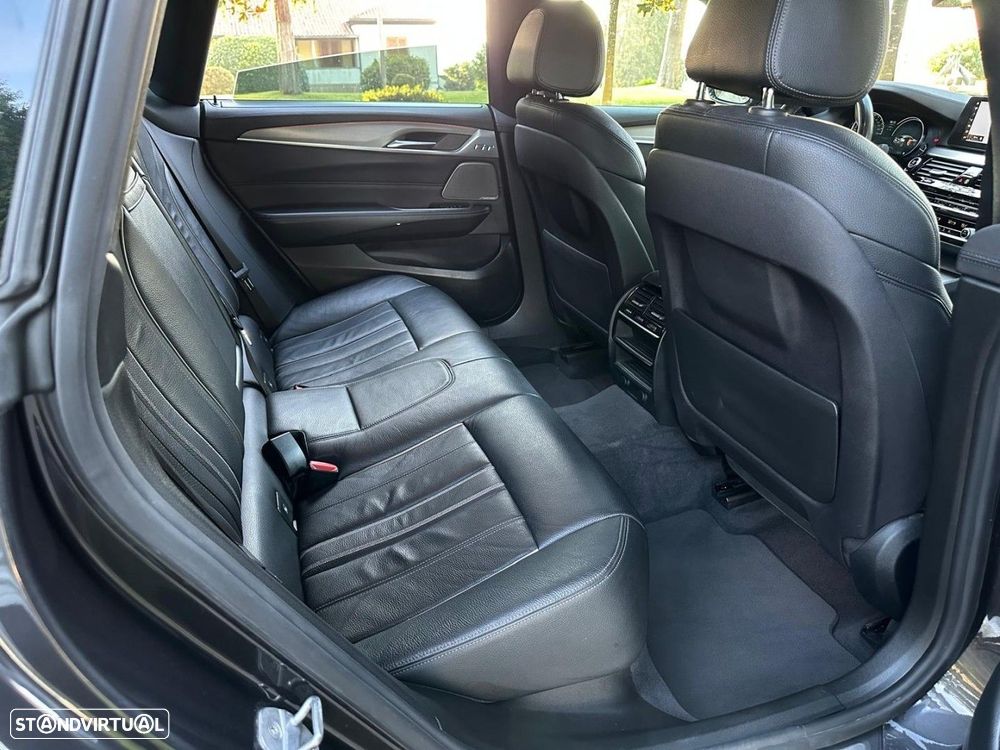 BMW 630 Gran Turismo d Pack M - 14