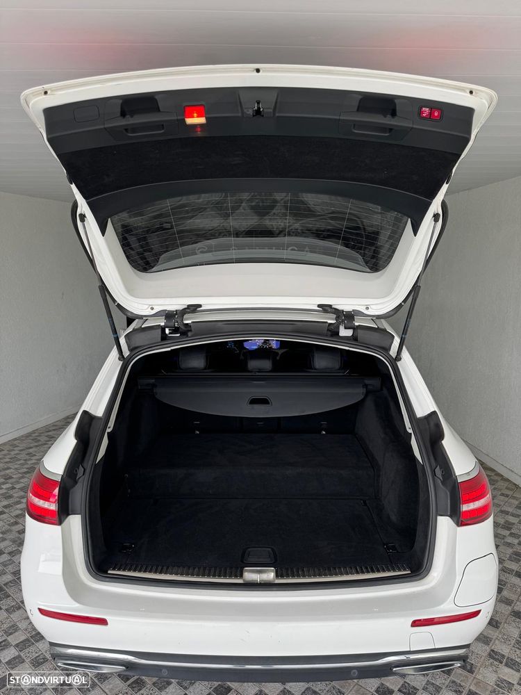 Mercedes-Benz E 300 Bluetec Hybrid Avantgarde - 19