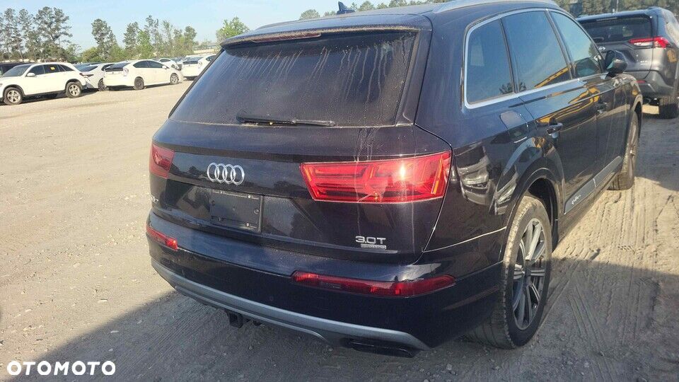Audi Q7 - 9