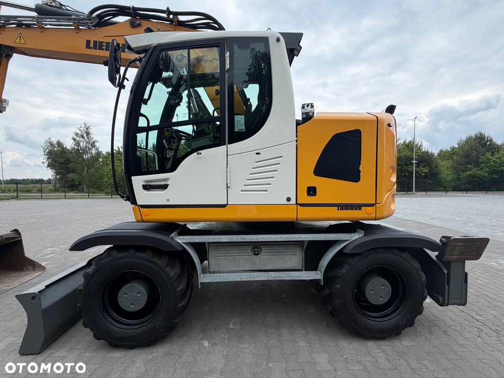 Liebherr A914 compact |rototilt |lapy-plug| - 30